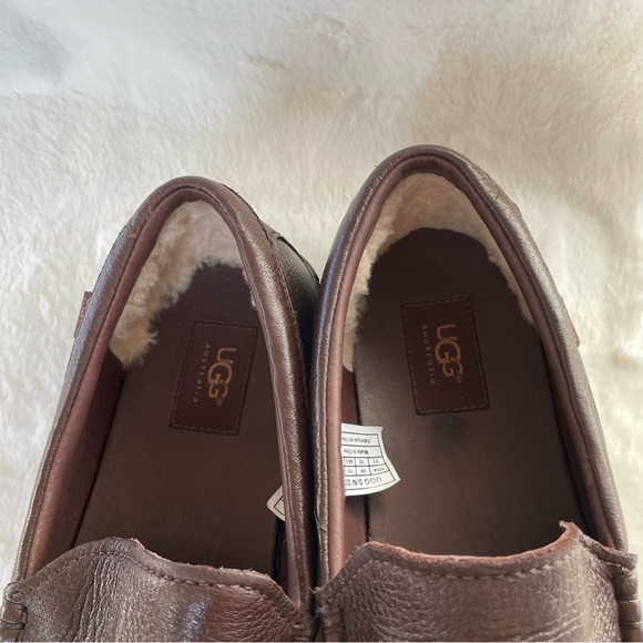 Men’s UGG Dress Loafers - Picture 6 of 7